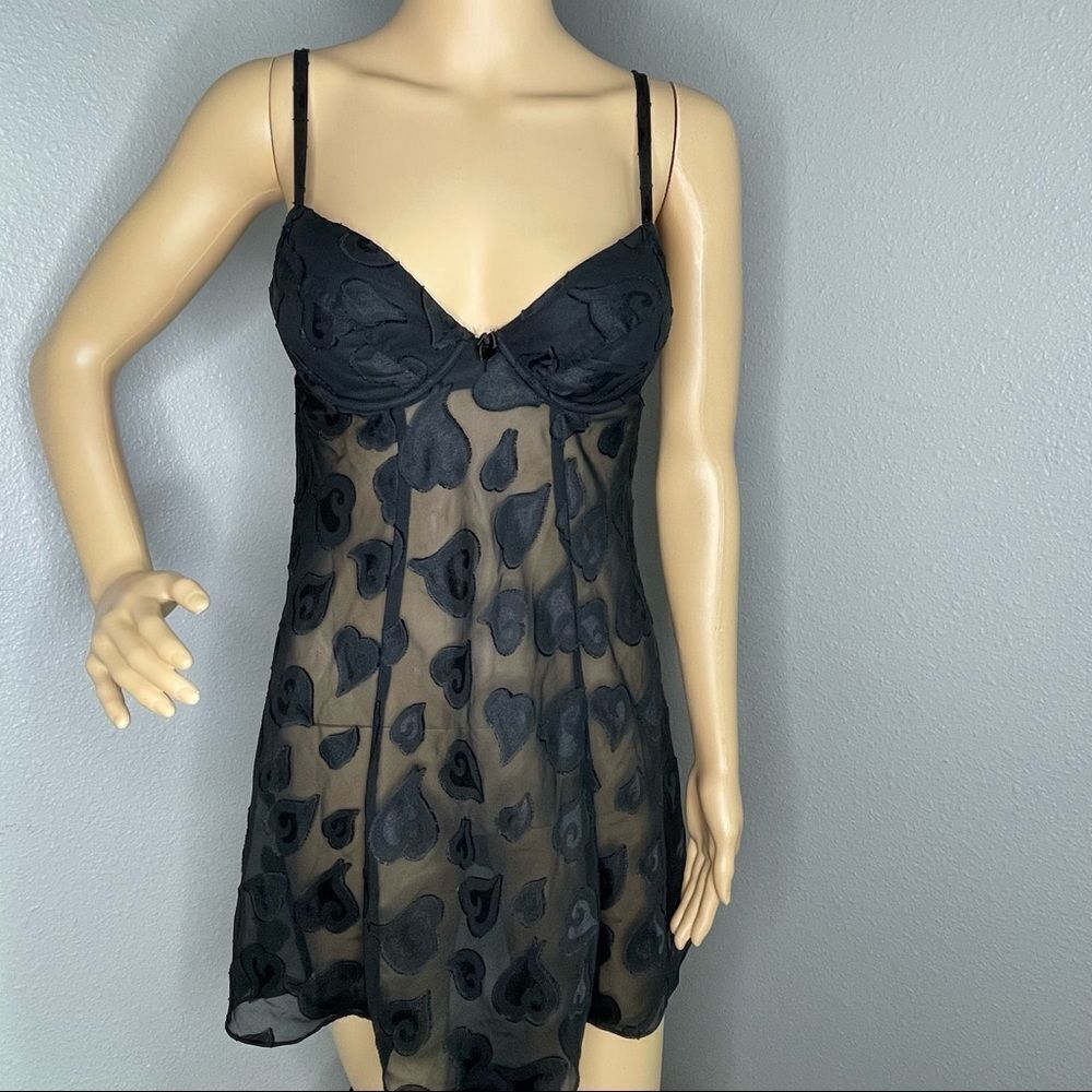 Victoria’s Secret Mesh Lingerie Nightie With Black Hearts Underwire Bra Size XS